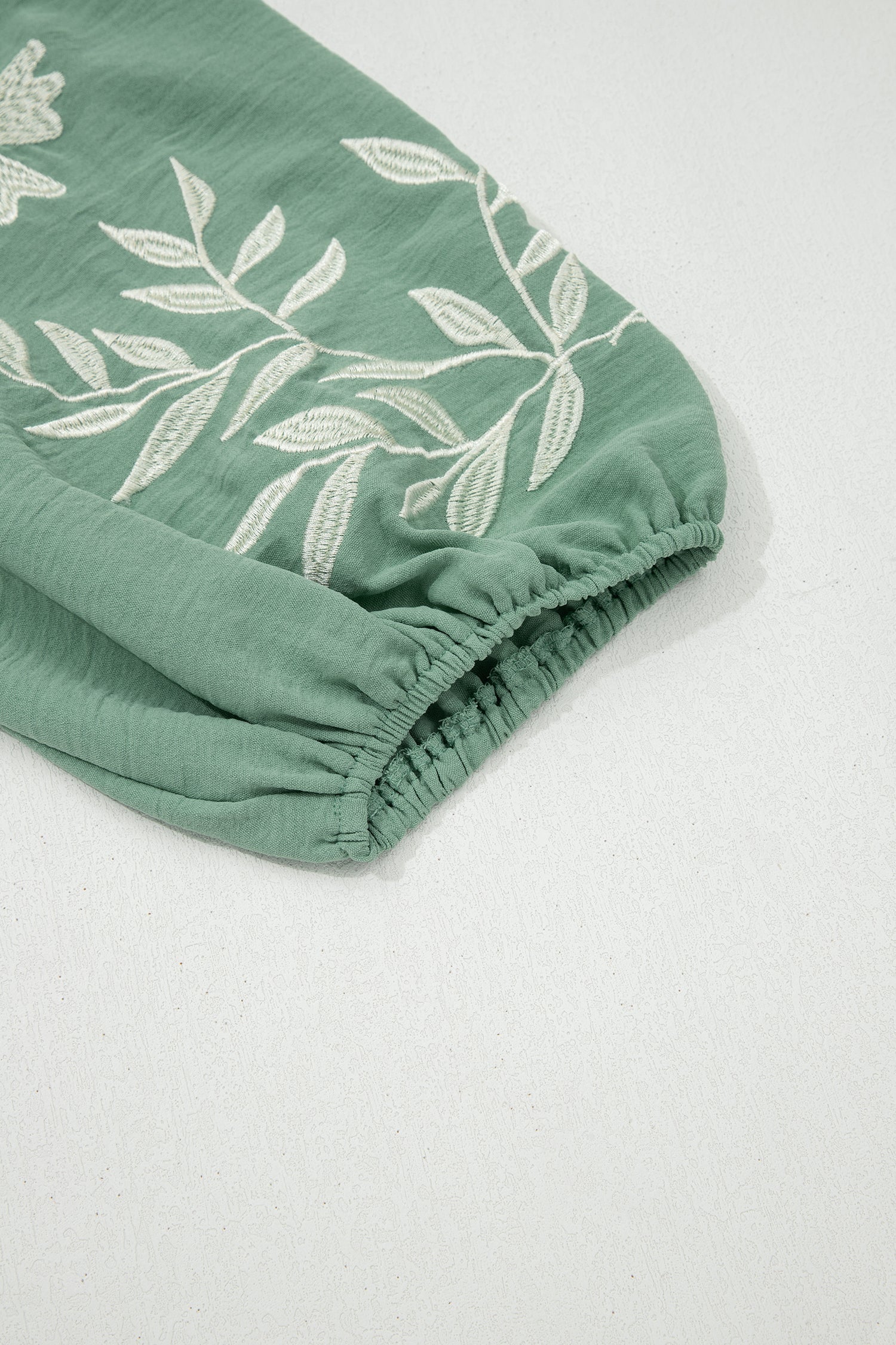 Patchwork V-Neck Embroider Puff Sleeve Babydoll Blouse